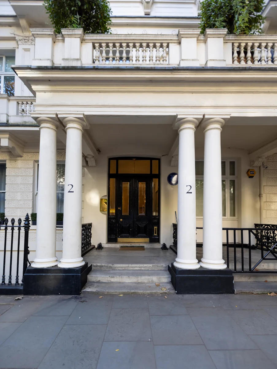 Home Joinery - Queens Gate, Queens Gate, Kensington — bespoke joinery by Yasmeen Joinery