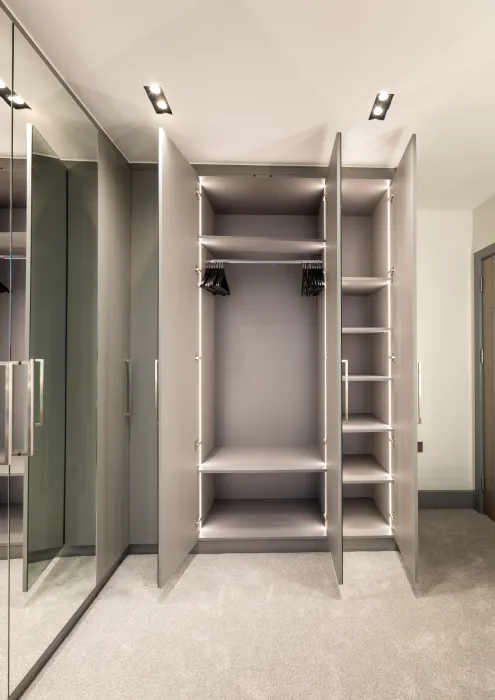 Walk-in Closets — High Street Kensington