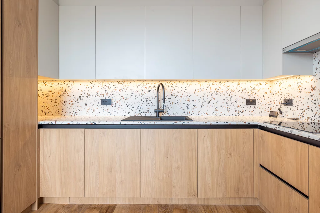 Modern handleless kitchen in matte finish